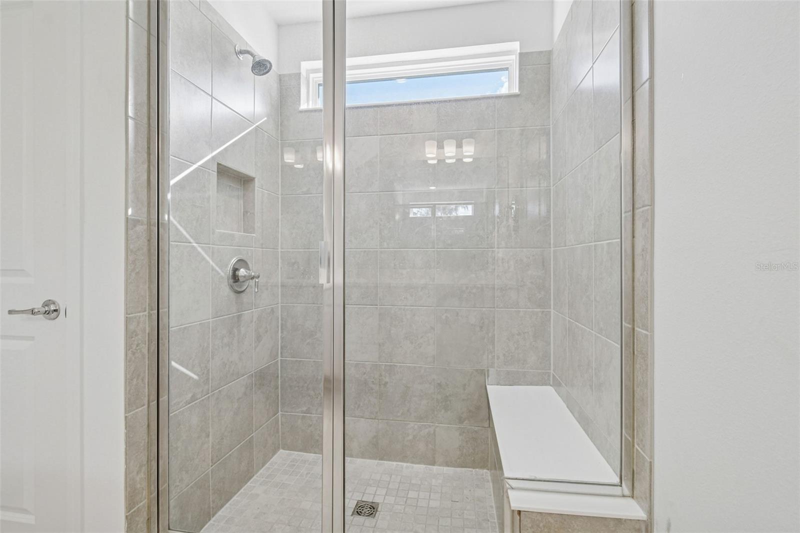 HAMMOCK CREST - Residential