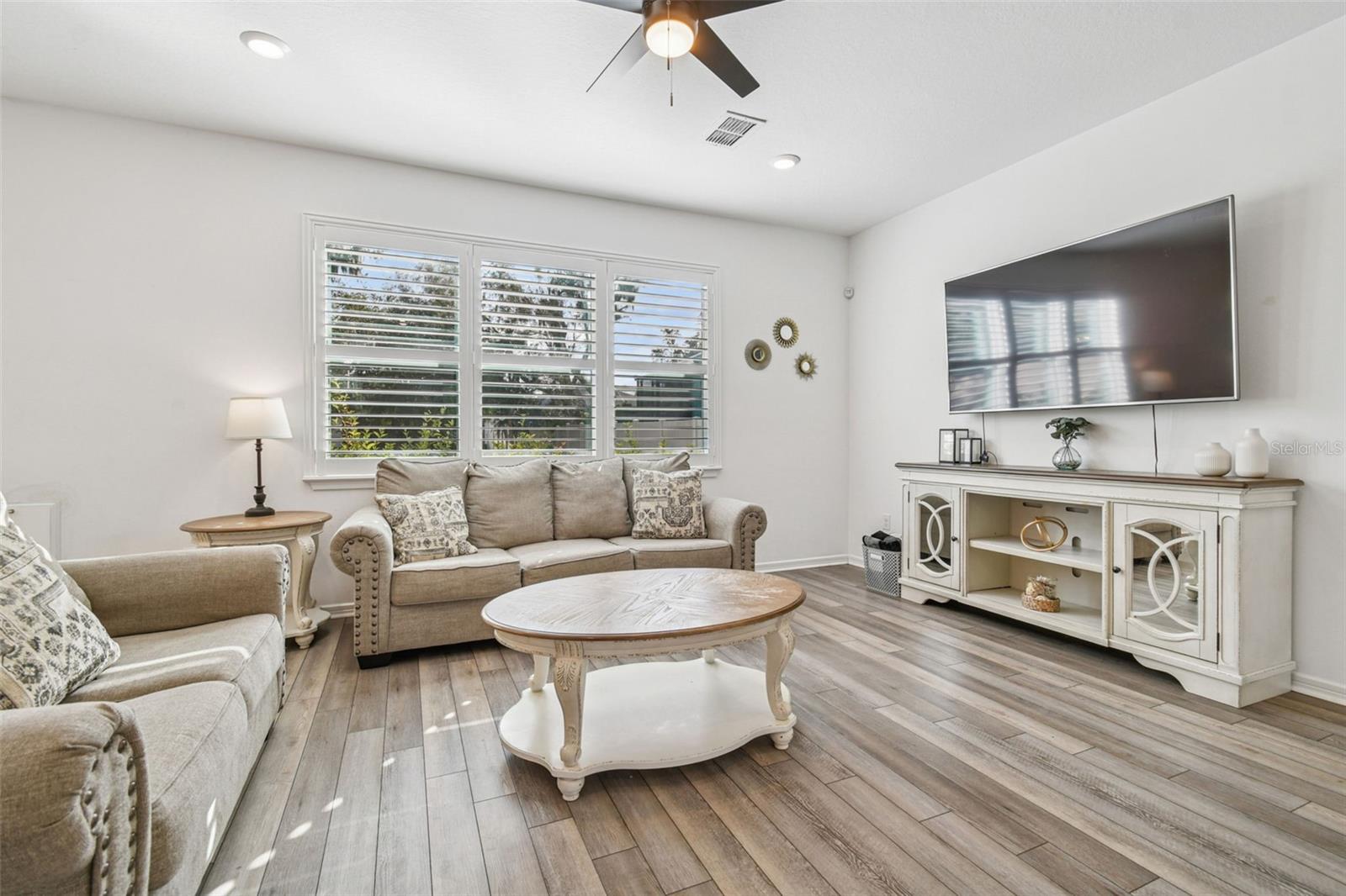 HAMMOCK CREST - Residential