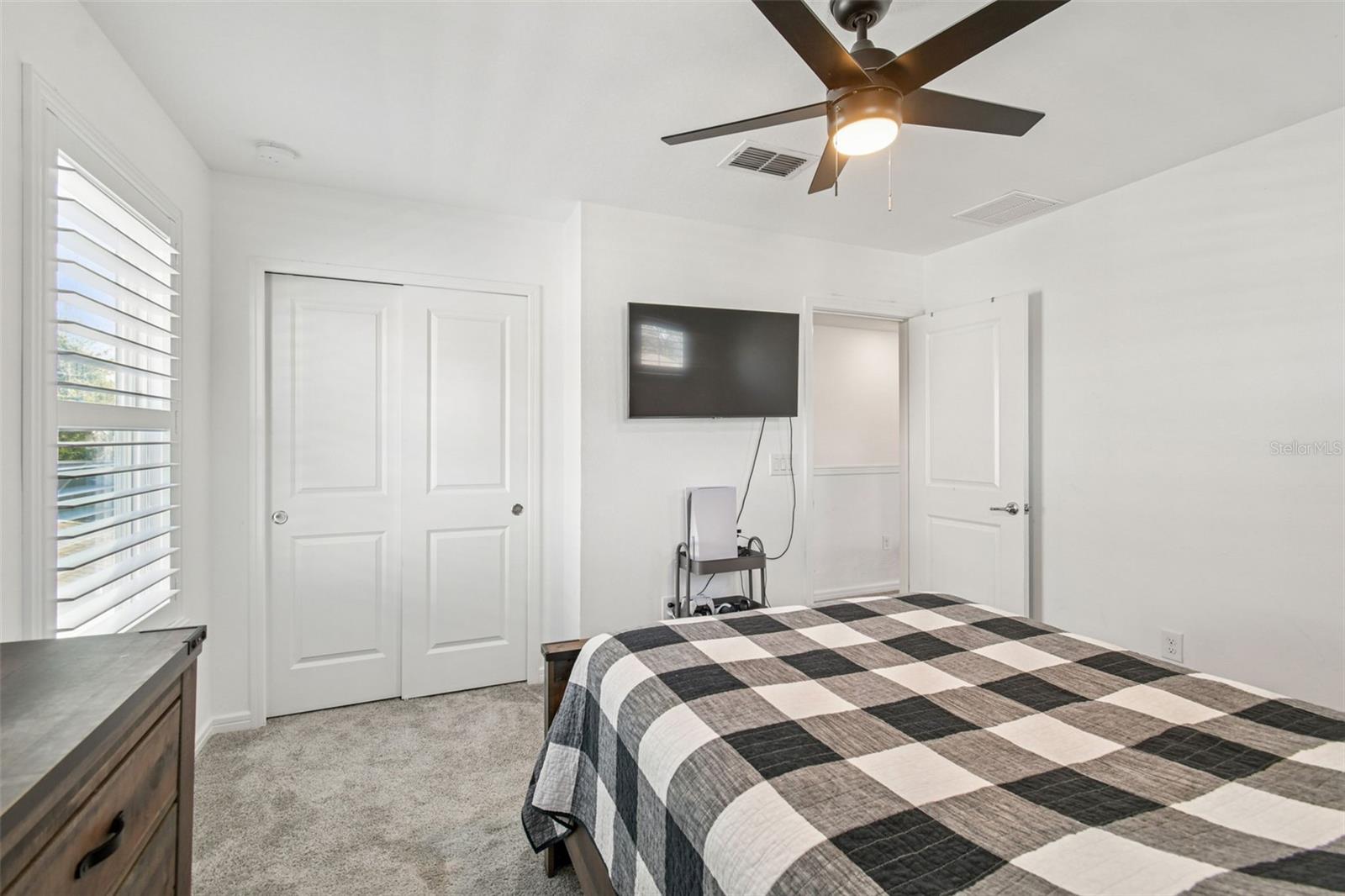 HAMMOCK CREST - Residential