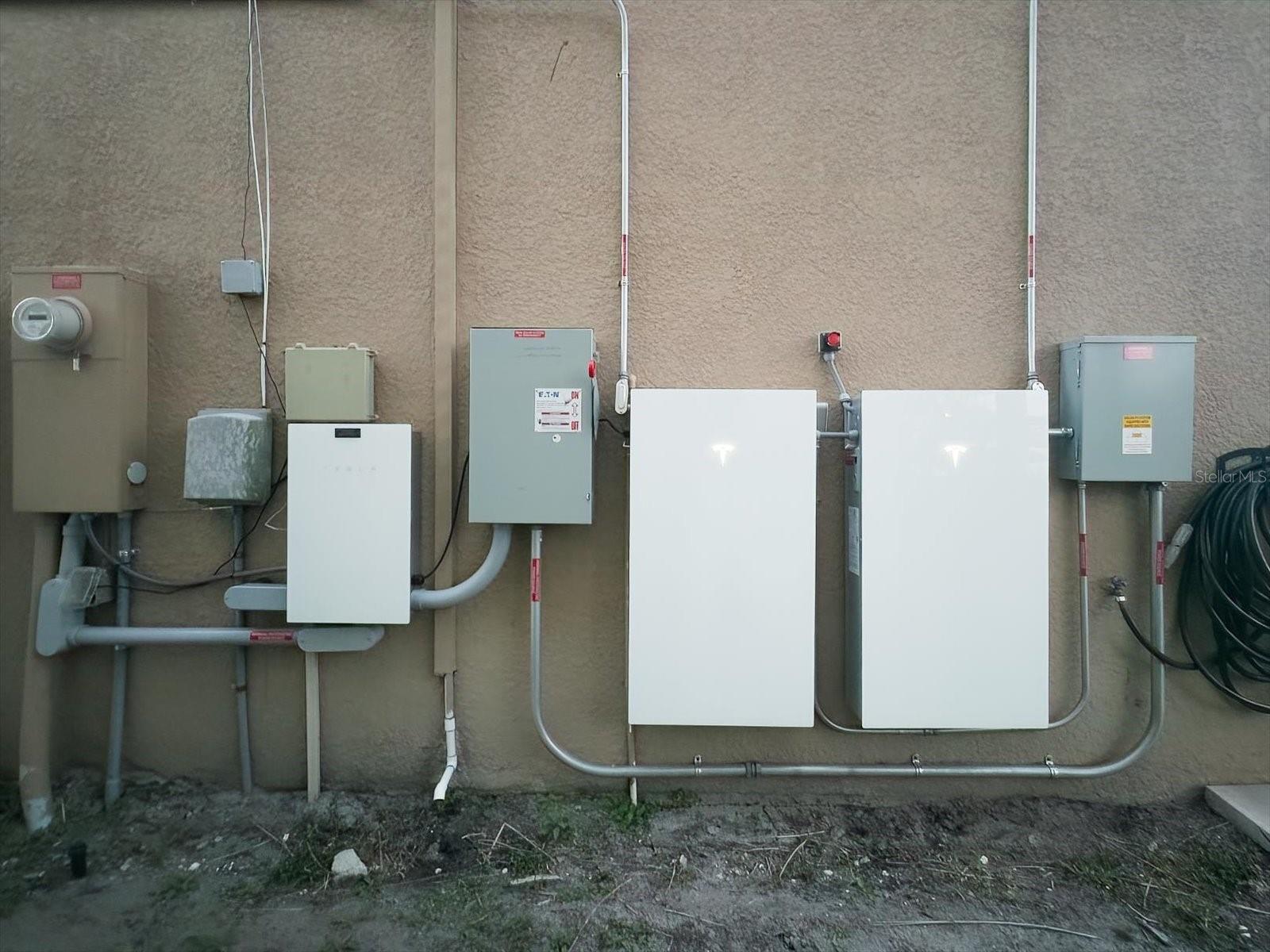 CARLTON LAKES WEST PH 1 & - Residential