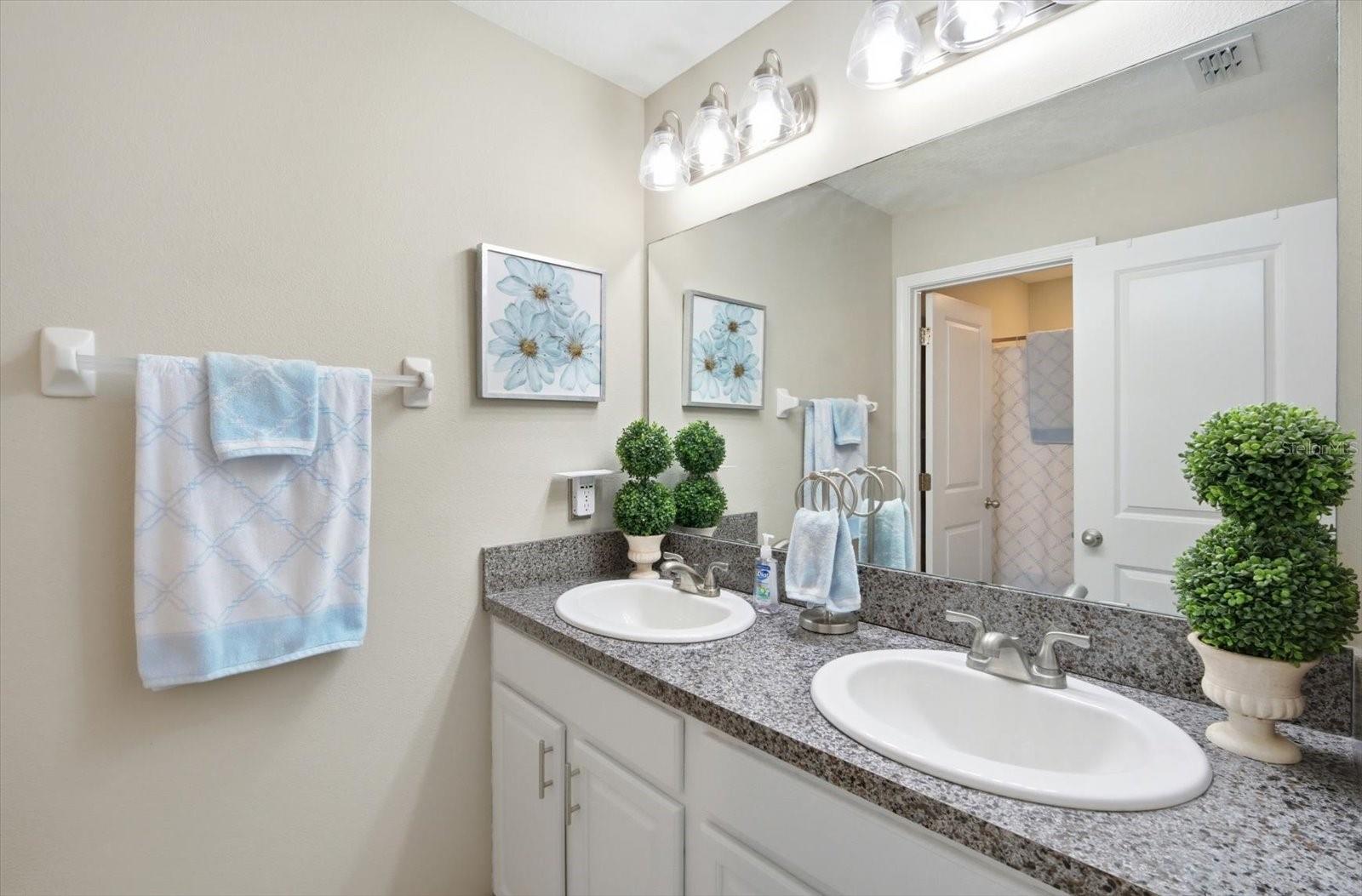 CARLTON LAKES WEST PH 1 & - Residential