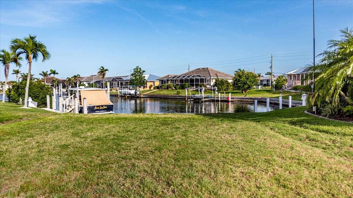 PUNTA GORDA ISLES SEC 14 - Land