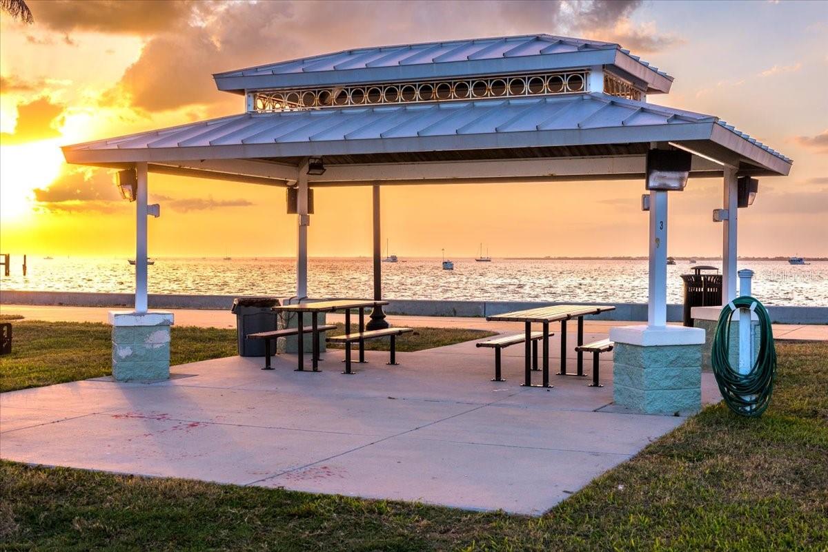 PUNTA GORDA ISLES SEC 14 - Land