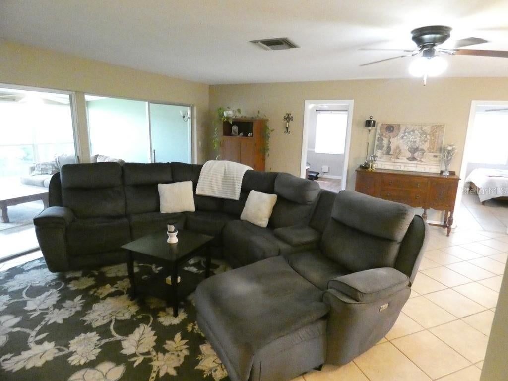 7211 TARRYTOWN DRIVE
