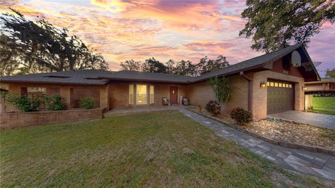 Photo of 7121 Odoniel Loop W, Lakeland, FL 33809 (MLS # TB8538549)