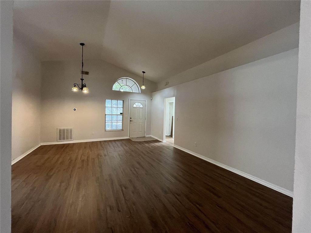Photo of 12412 Castlemain Trail, Orlando, FL 32828 (MLS # O6386474)