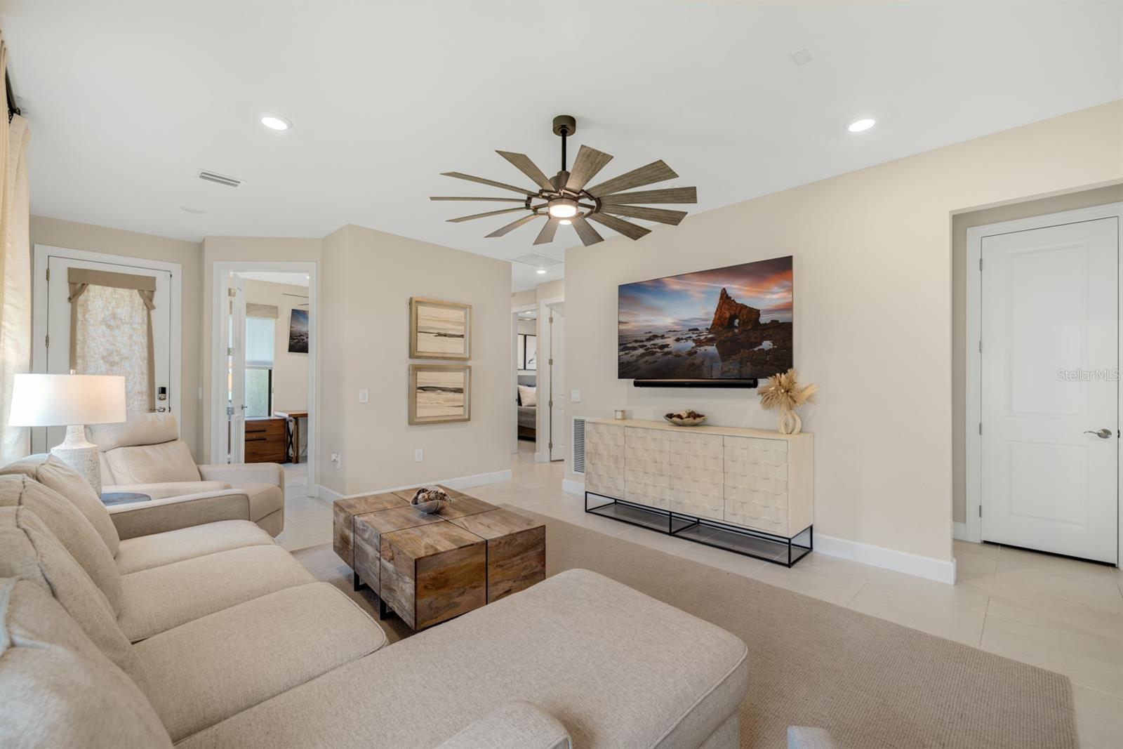 6239 BAYWOOD COURT