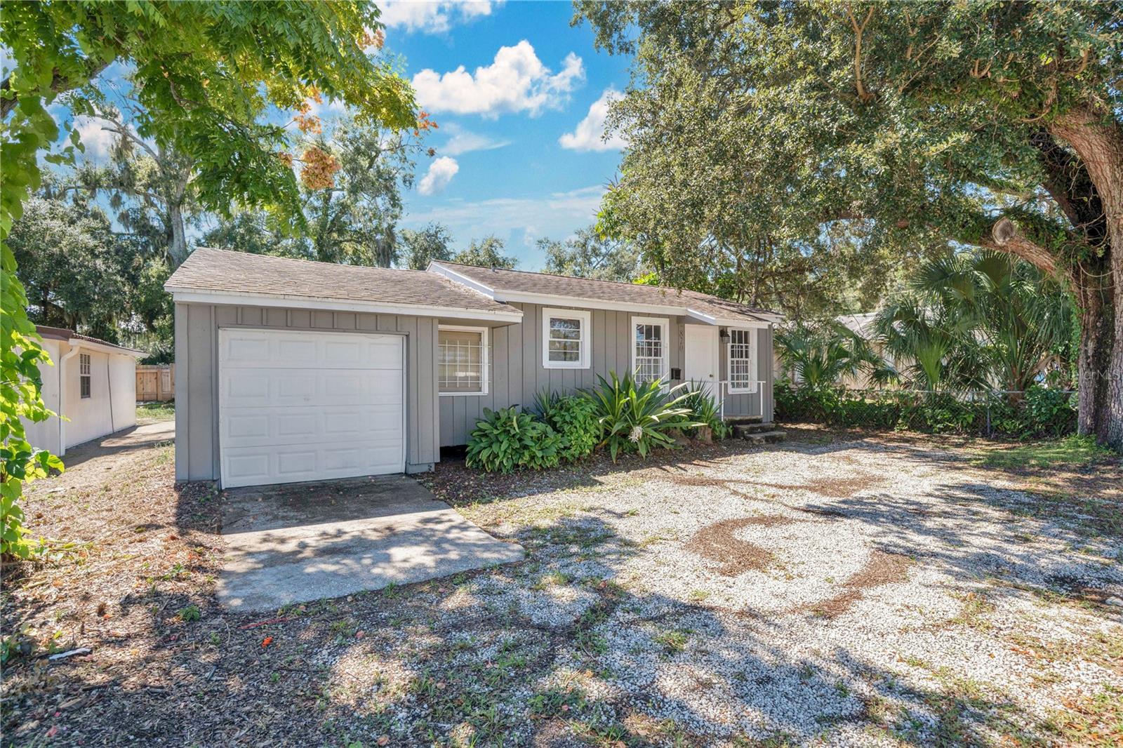 820 HOFFNER AVENUE