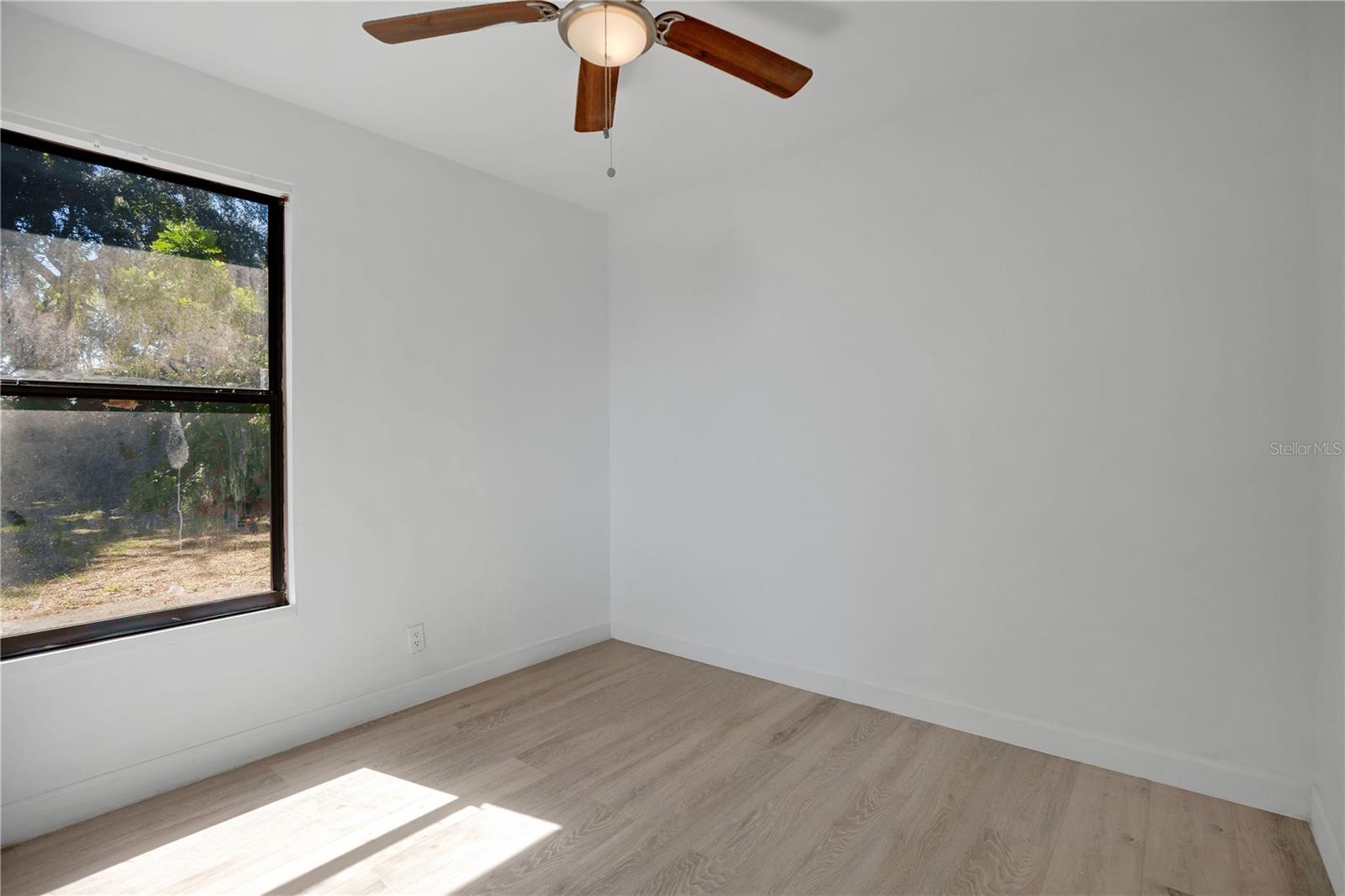 SUNDAY BLK - Residential