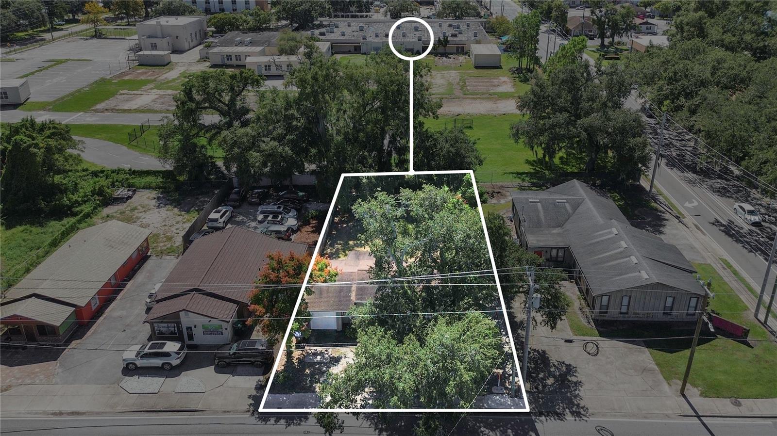 SUNDAY BLK - Residential