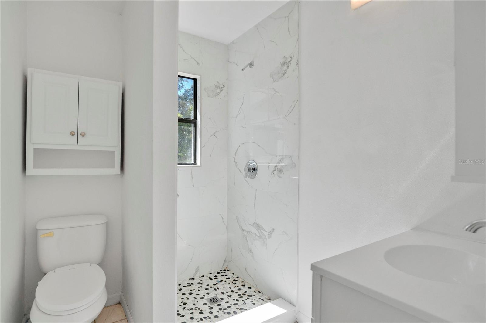 SUNDAY BLK - Residential