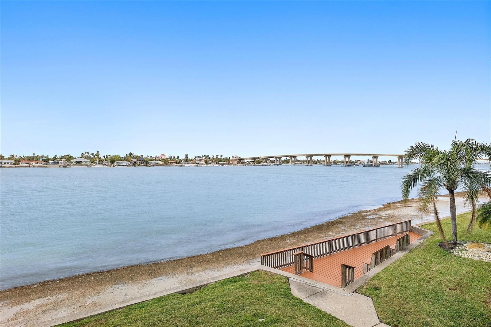 BAHIA VISTA UNIT III - Residential