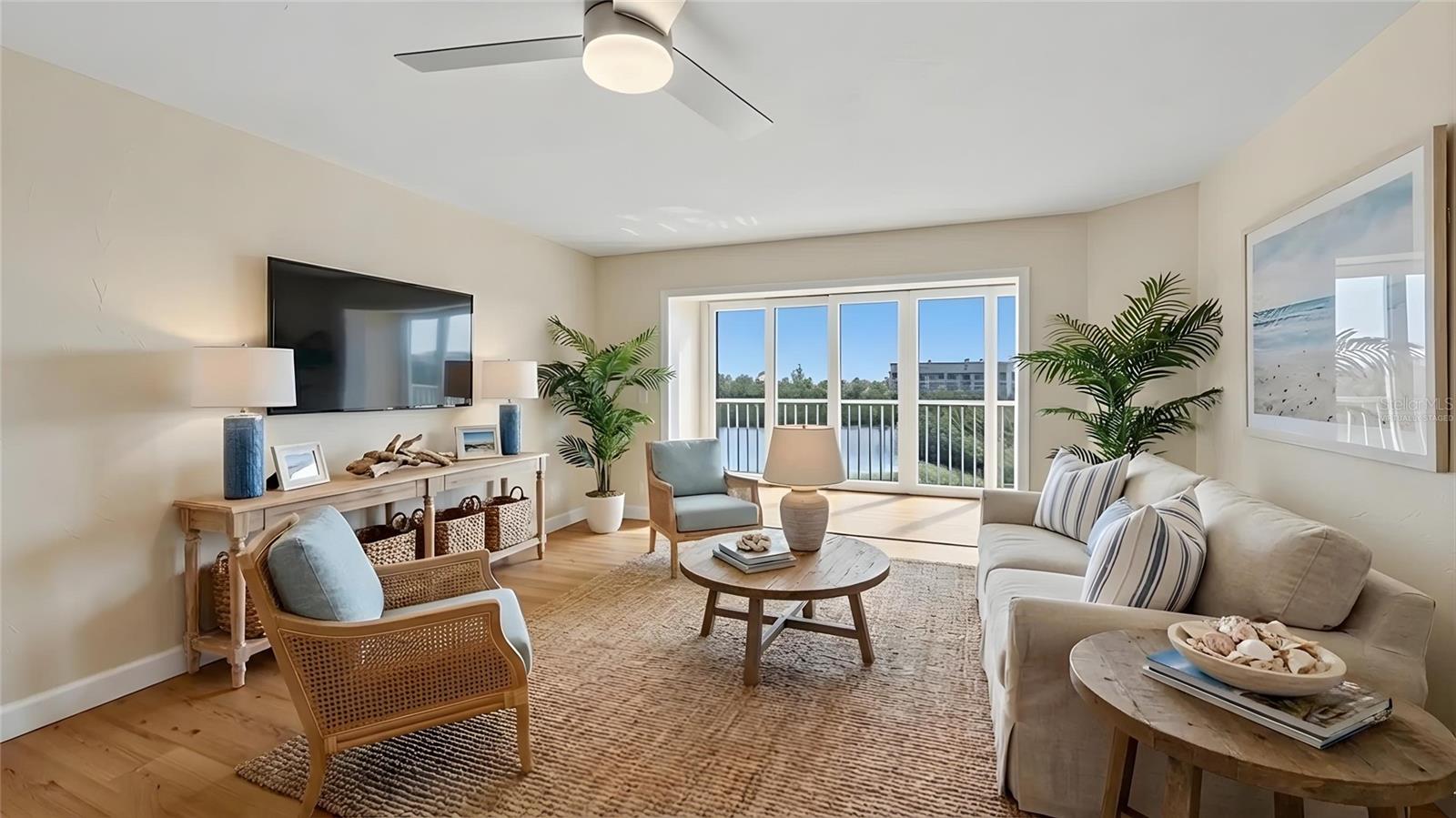 LEMON BAY BREEZES PH 01 - Residential