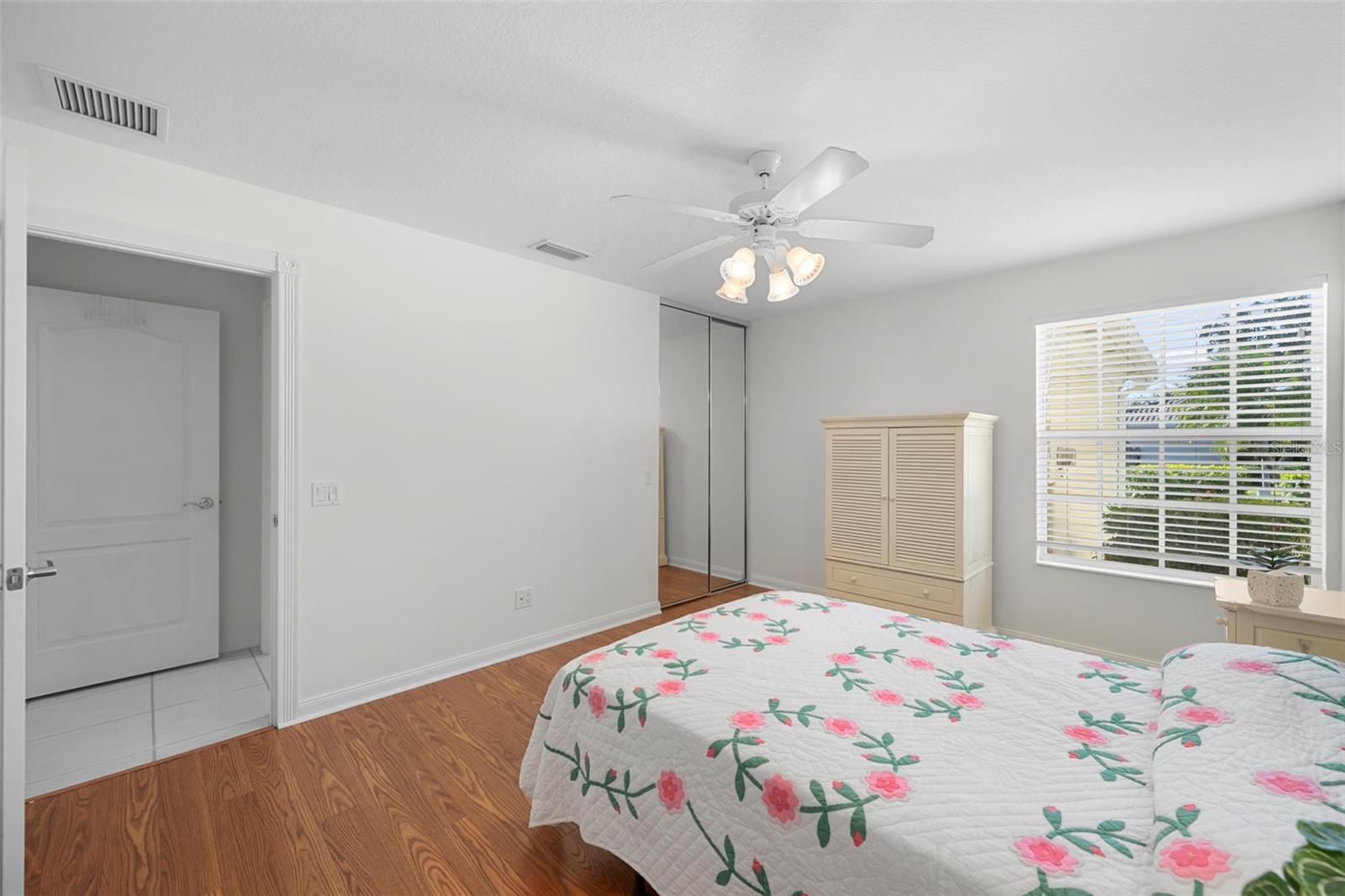 VILLAGEWALK - Residential