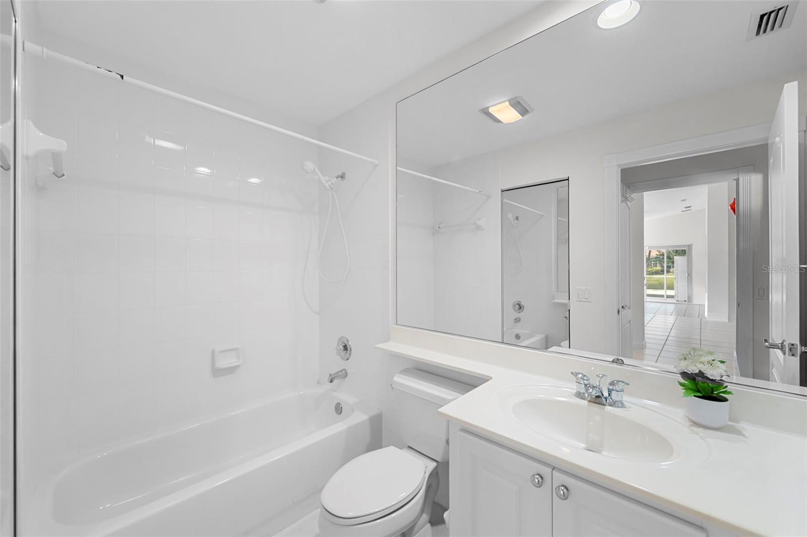 VILLAGEWALK - Residential