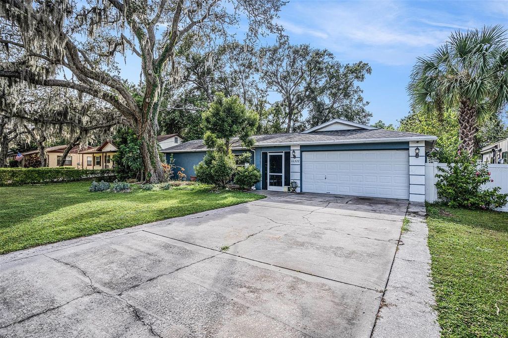 Photo of 10322 N 53rd Street, Temple Terrace, FL 33617 (MLS # TB8435108)