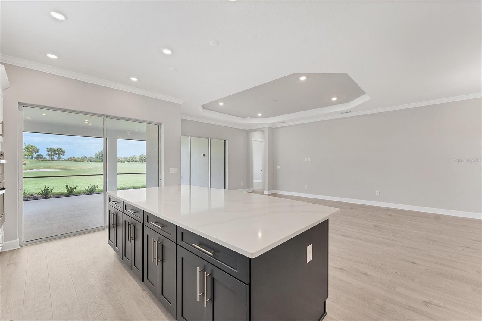 AZARIO ESPLANADE PH VI - Residential