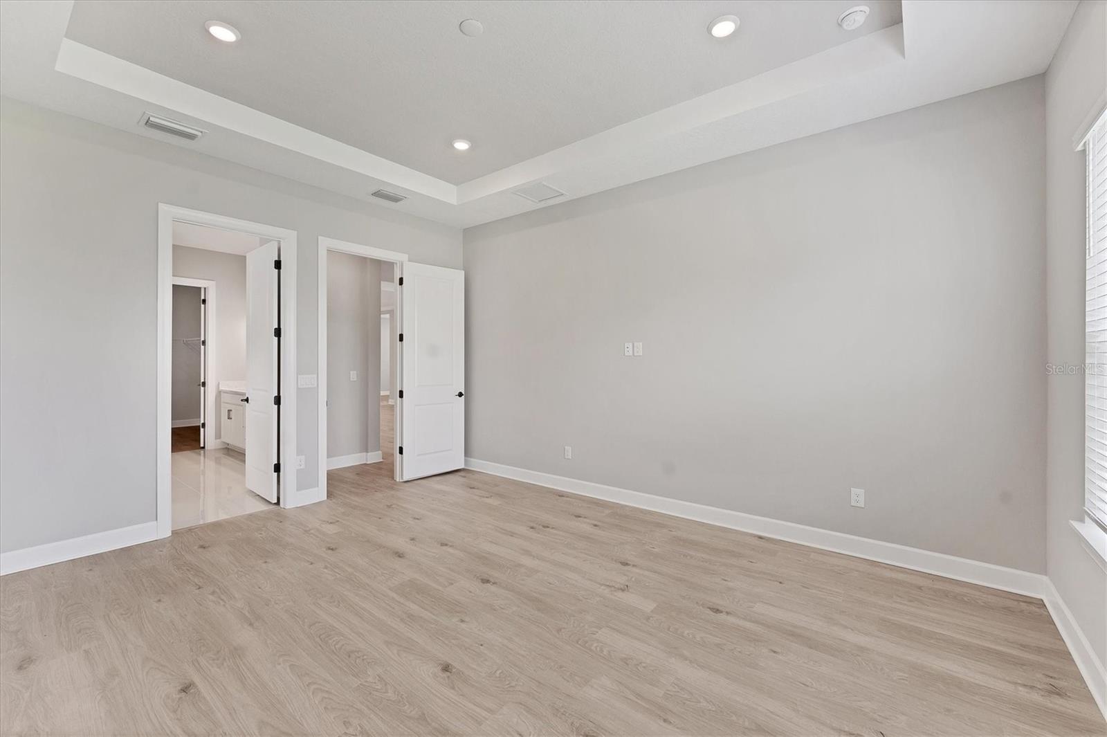 AZARIO ESPLANADE PH VI - Residential