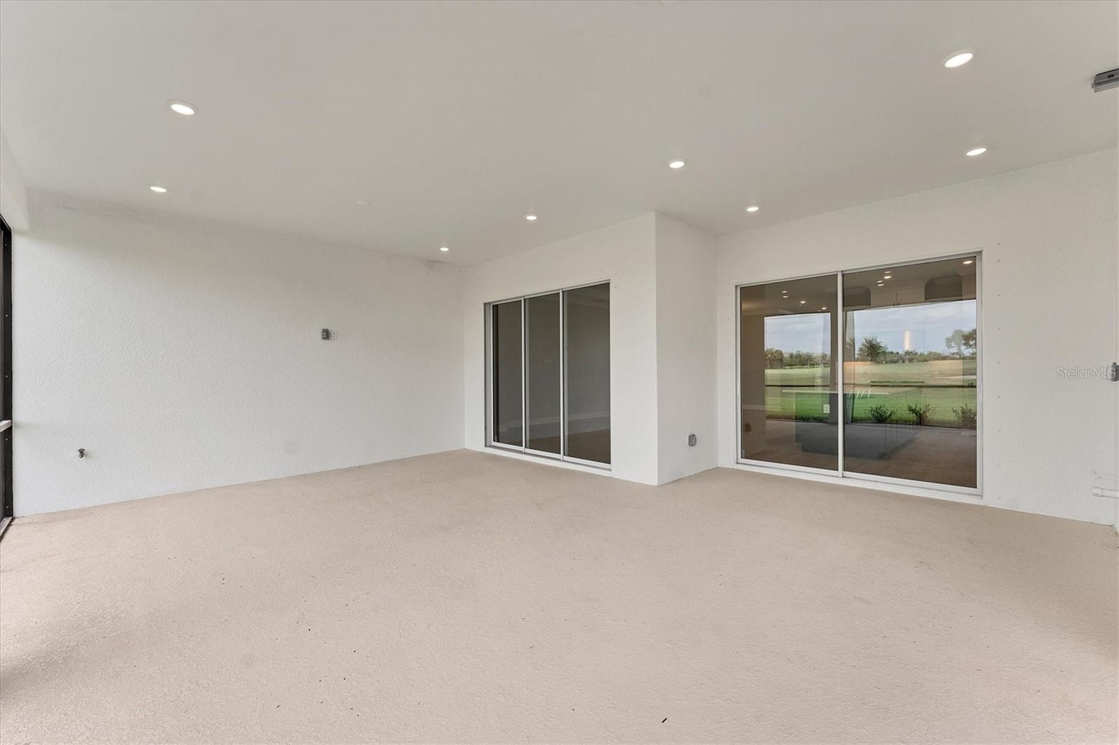 AZARIO ESPLANADE PH VI - Residential