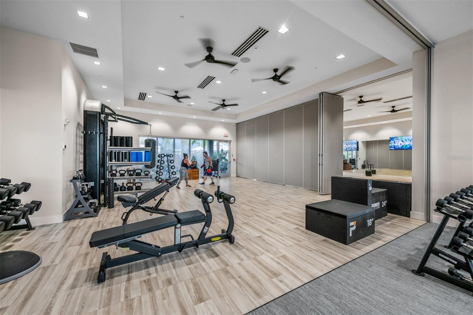 AZARIO ESPLANADE PH VI - Residential