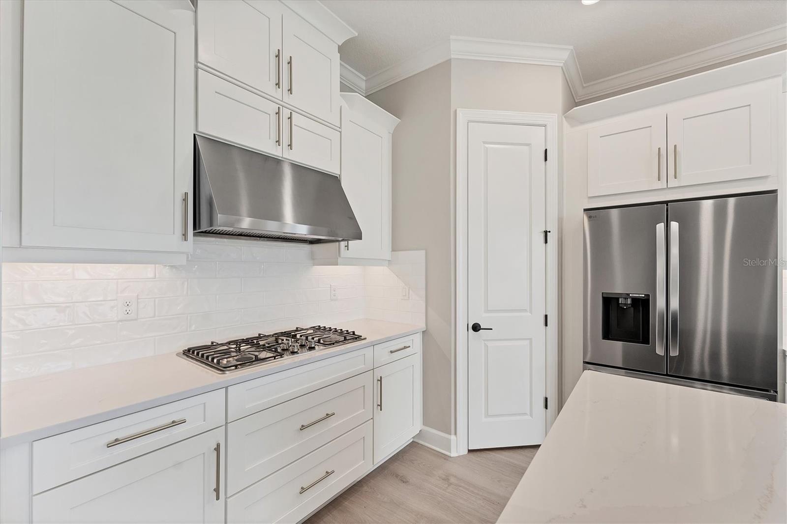 AZARIO ESPLANADE PH VI - Residential