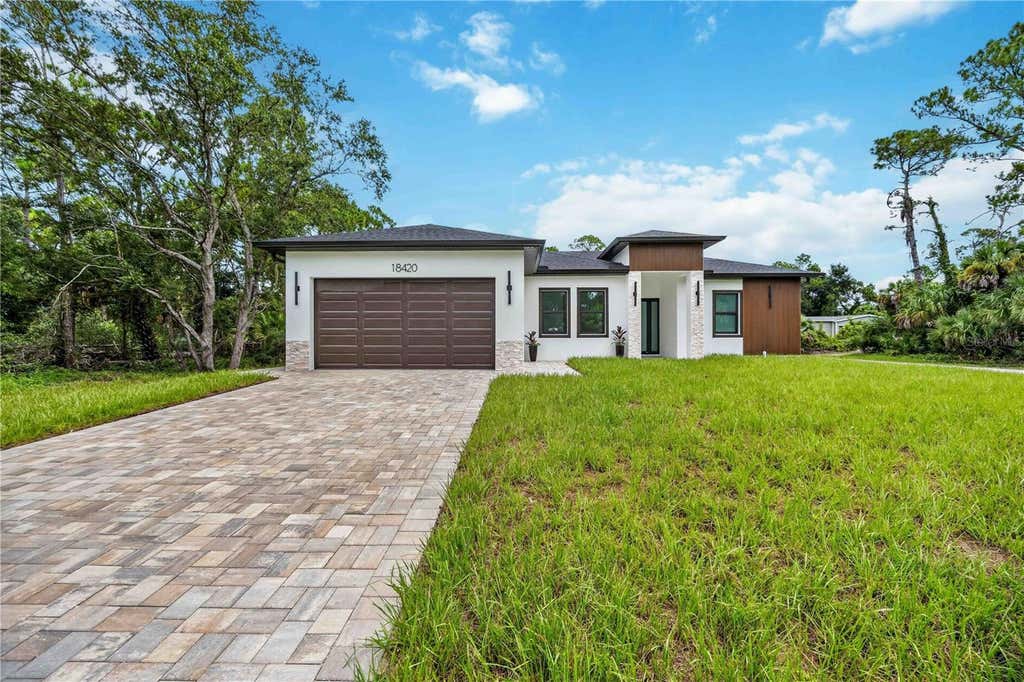 Photo of 18420 Jefferson Avenue, Port Charlotte, FL 33954 (MLS # D6148184)