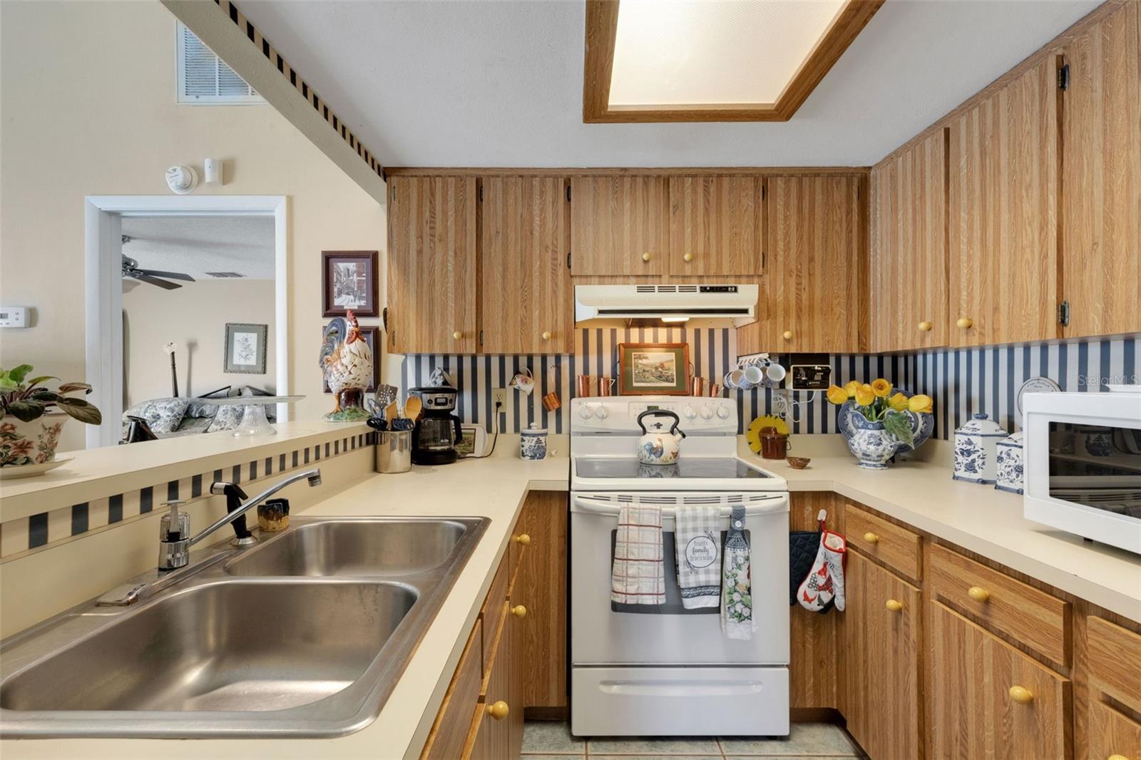 WILLOW POINT ESTATES - Residential