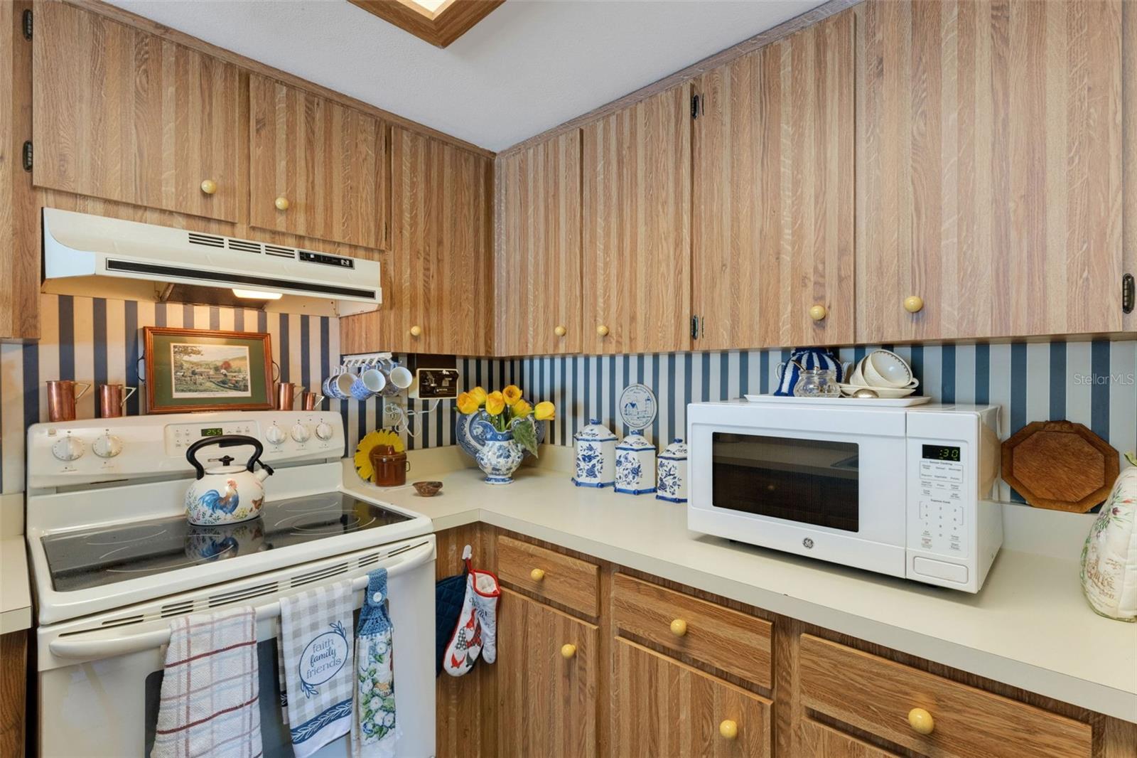 WILLOW POINT ESTATES - Residential