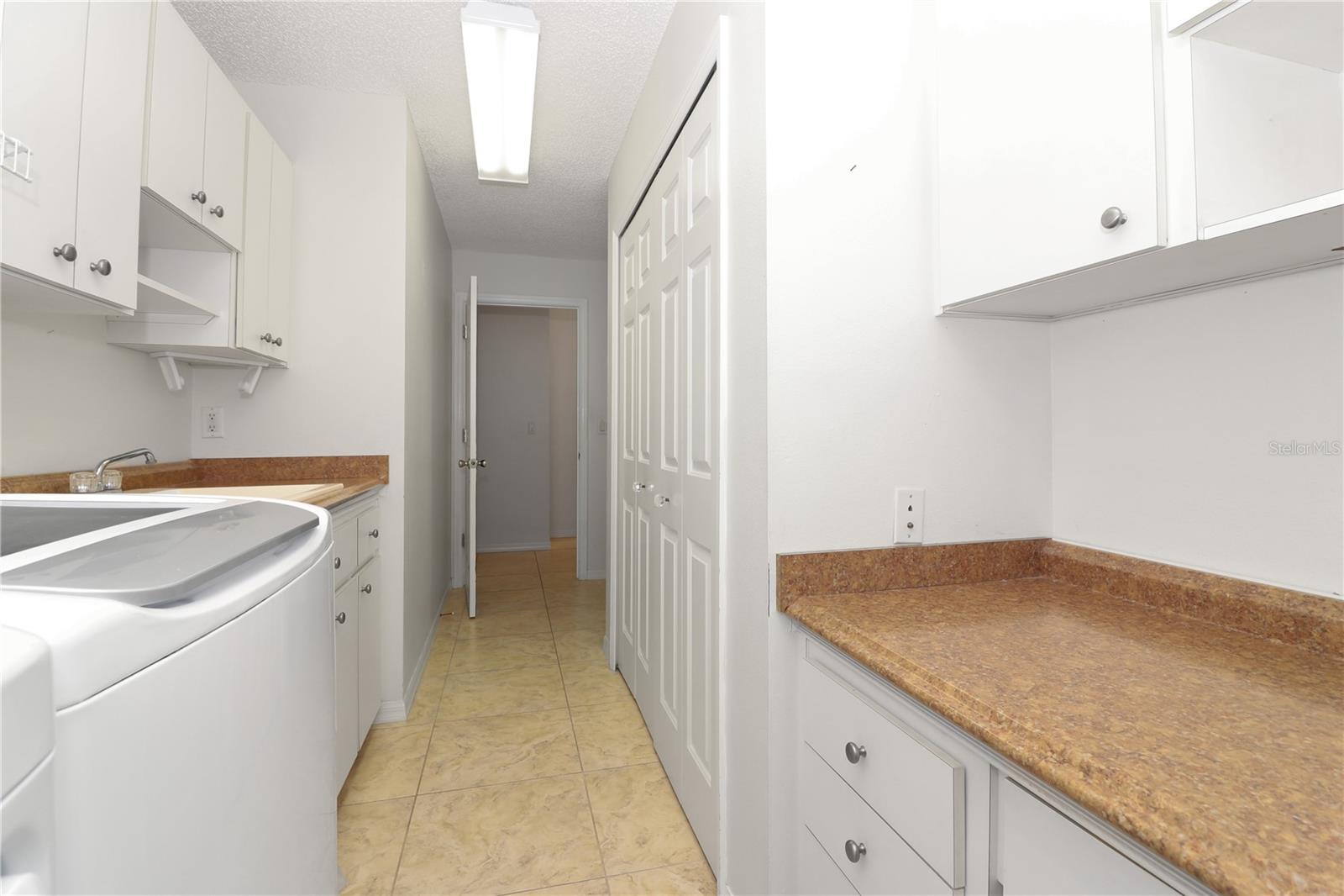 ROYAL HIGHLANDS PH IA SUB - Residential Lease