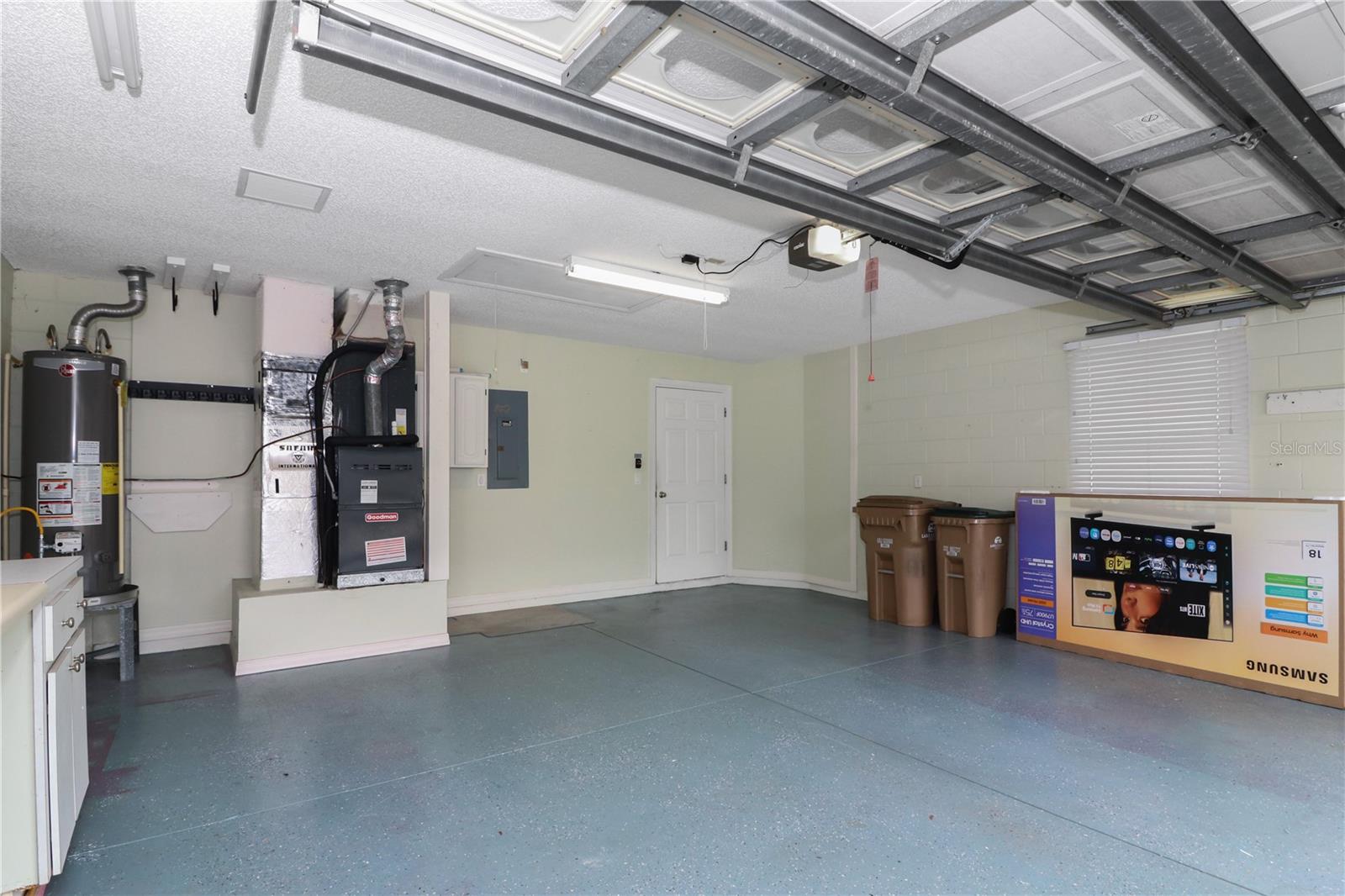 ROYAL HIGHLANDS PH IA SUB - Residential Lease