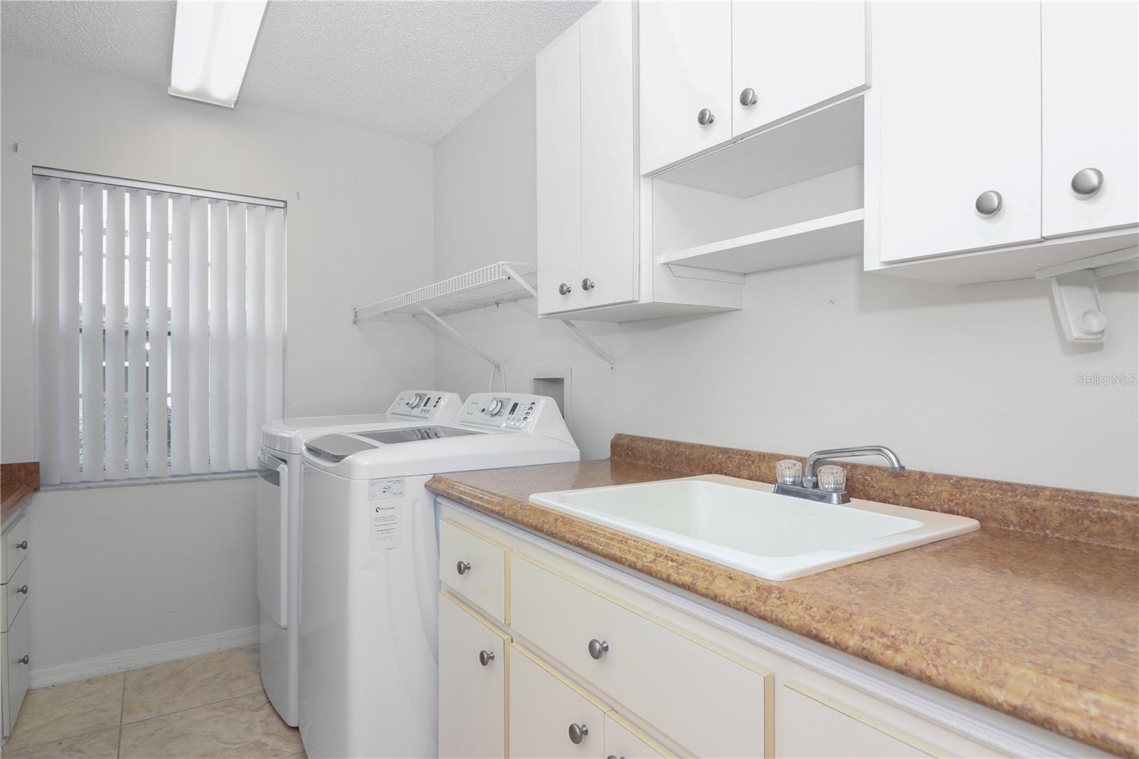 ROYAL HIGHLANDS PH IA SUB - Residential Lease