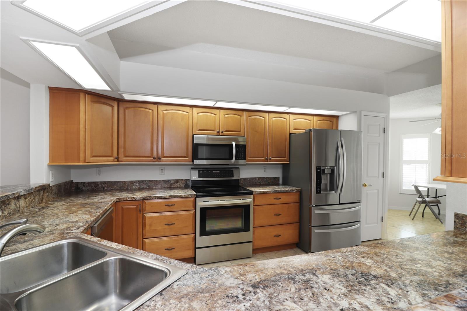 ROYAL HIGHLANDS PH IA SUB - Residential Lease