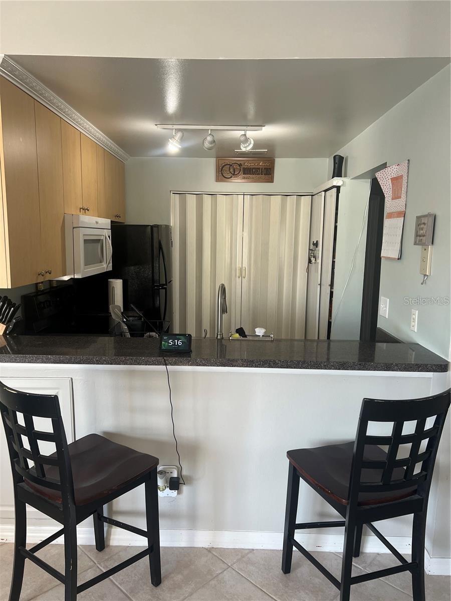 DOCKSIDE CONDO - Residential