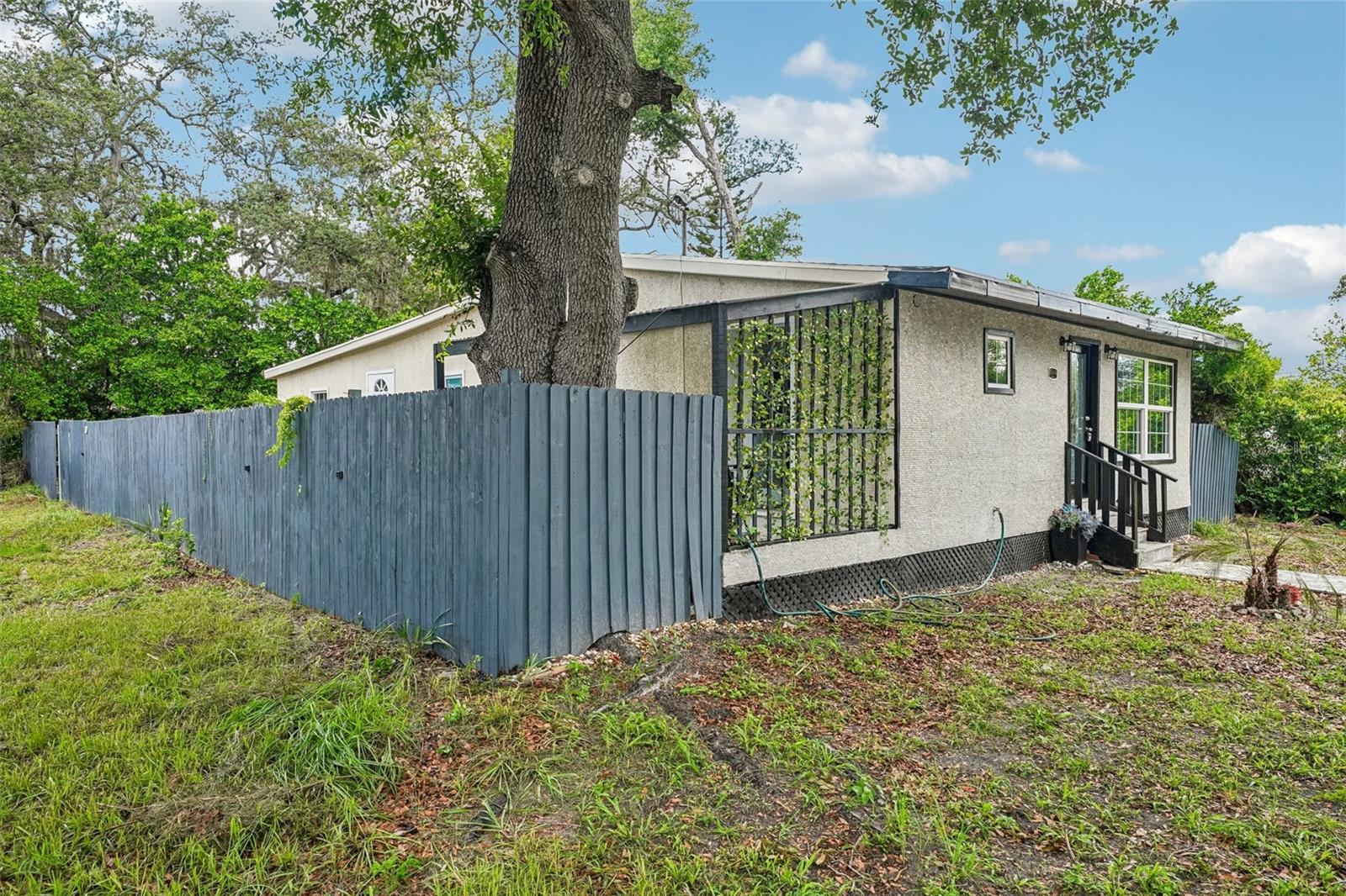 8514 N BRANCH AVENUE