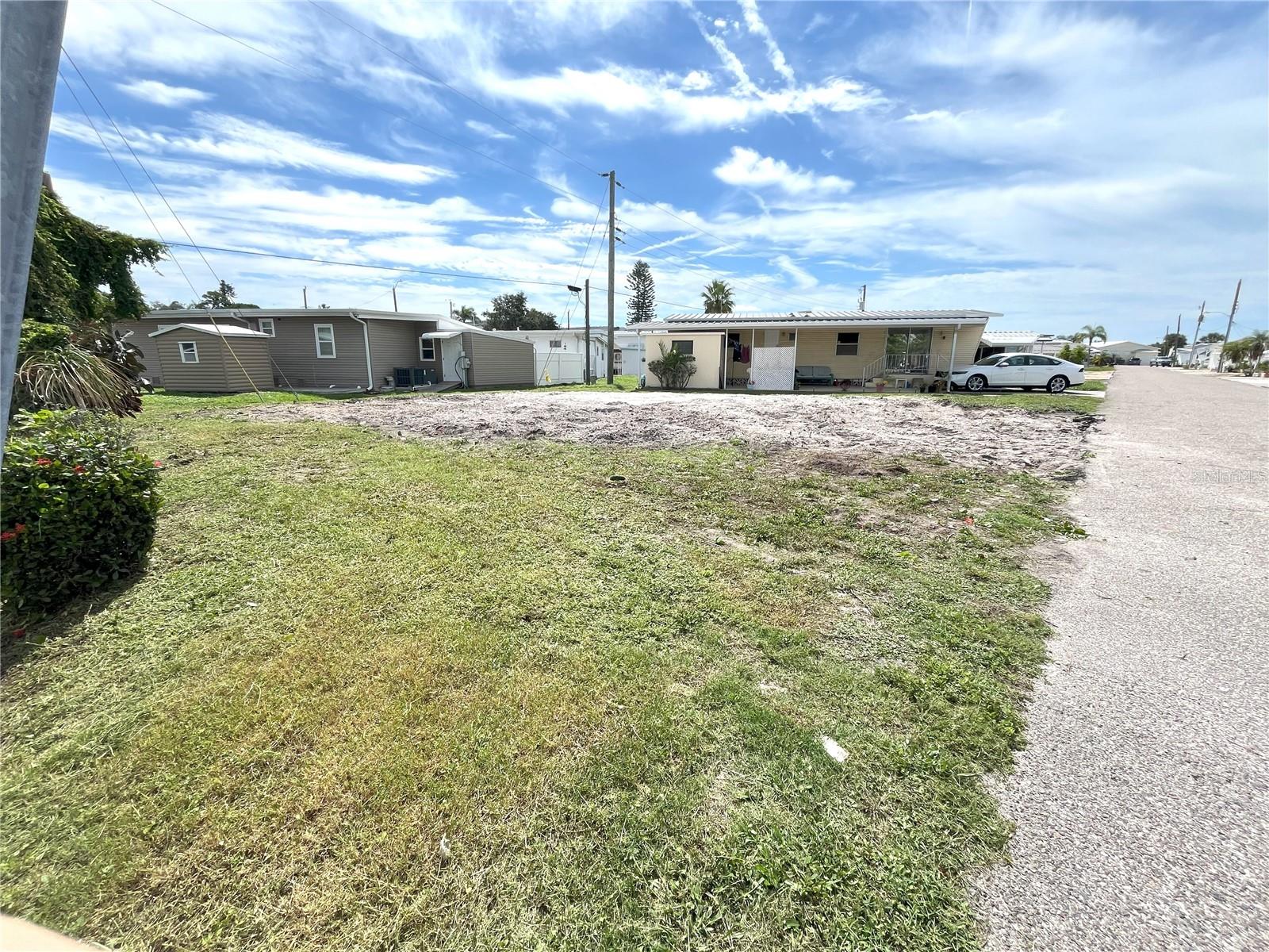 TRAILER ESTATES FIRST ADD - Land