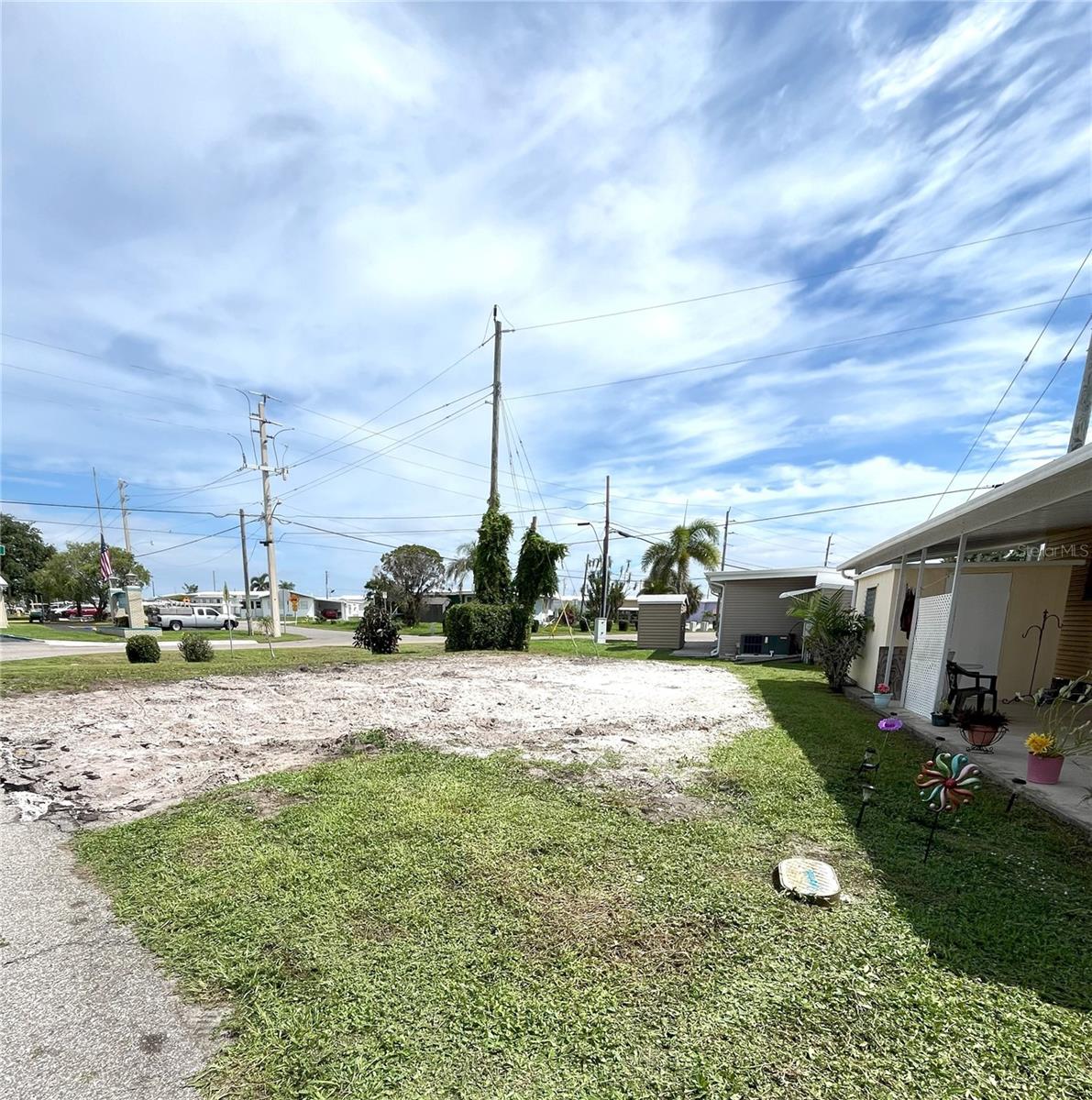 TRAILER ESTATES FIRST ADD - Land