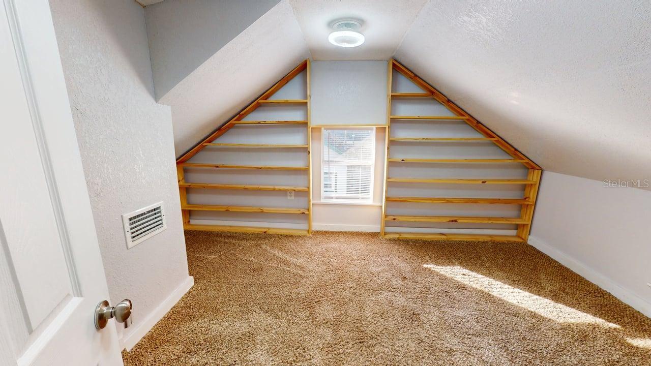 DELAND E 160 FT BLK 142 - Residential Lease