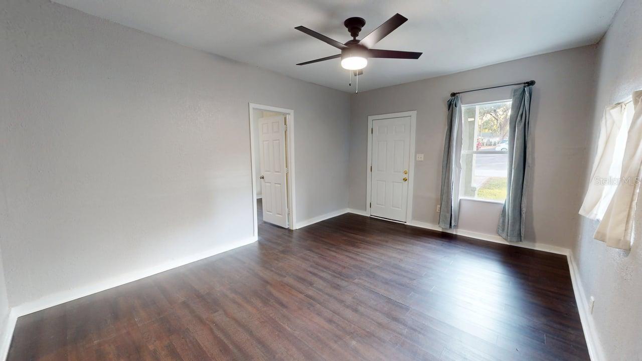 DELAND E 160 FT BLK 142 - Residential Lease