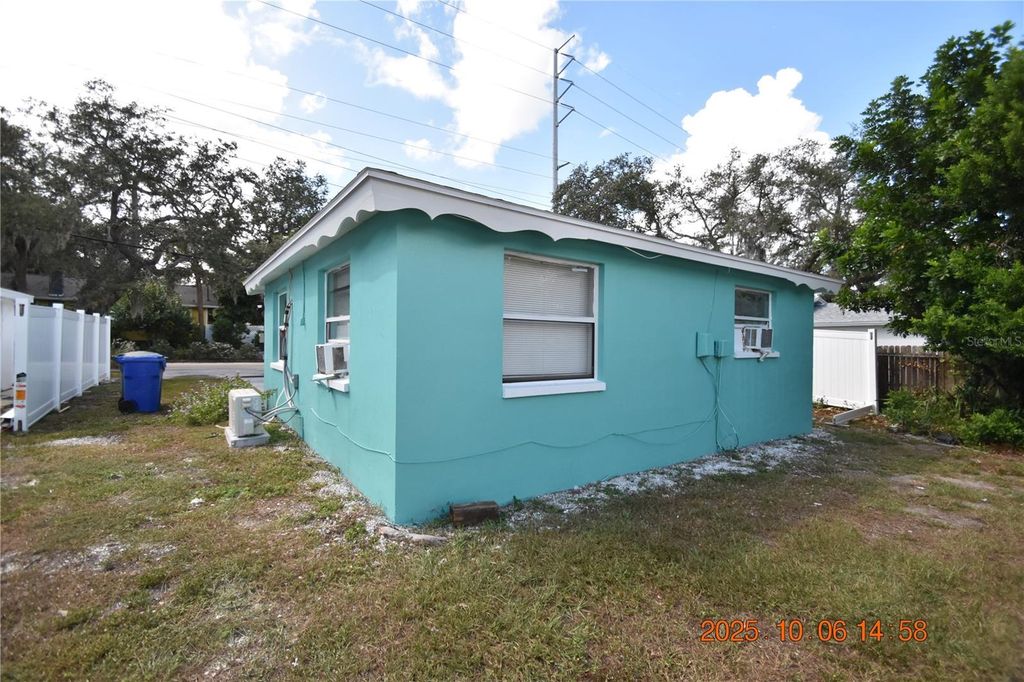 Photo of 401 Milwaukee Avenue #401, Dunedin, FL 34698 (MLS # TB8438453)