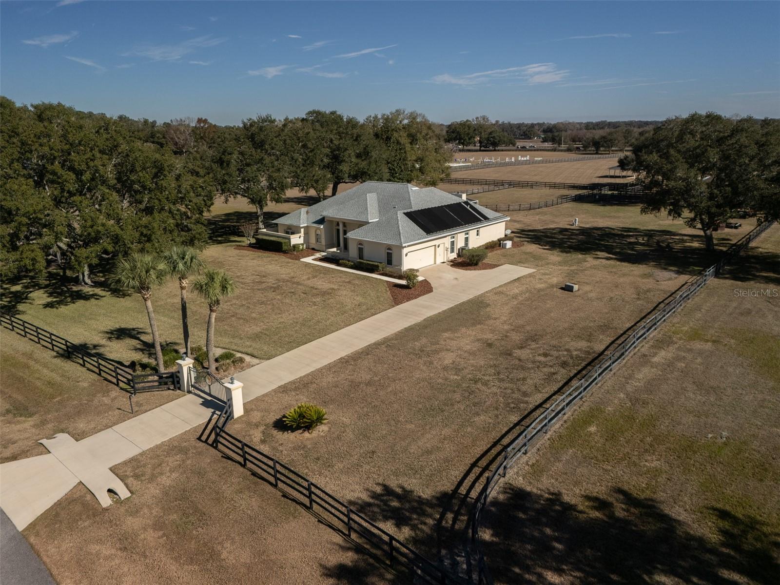 2185 NW 114TH LOOP