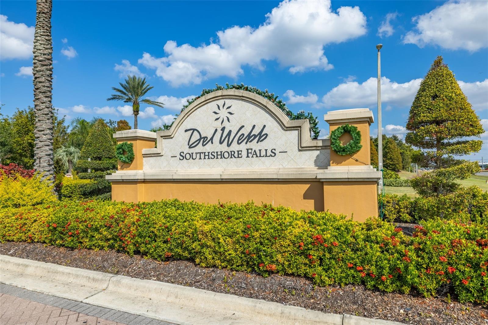 SOUTHSHORE FALLS PH 1 - Residential