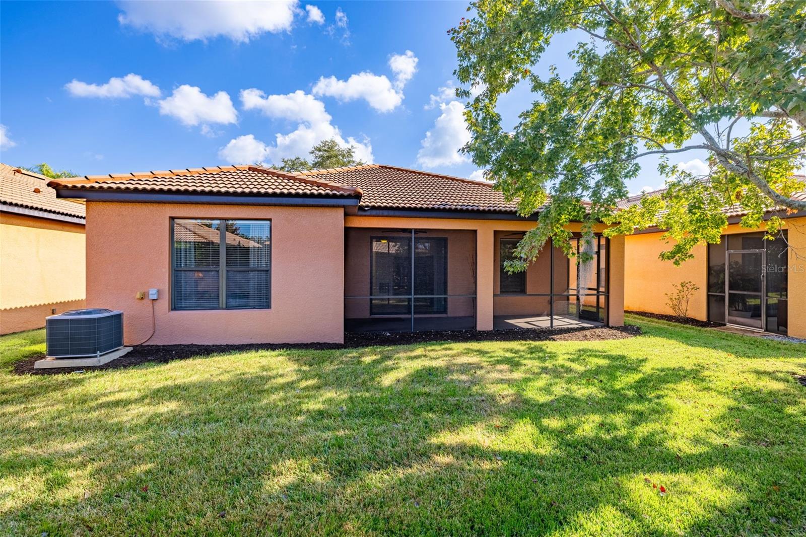 SOUTHSHORE FALLS PH 1 - Residential