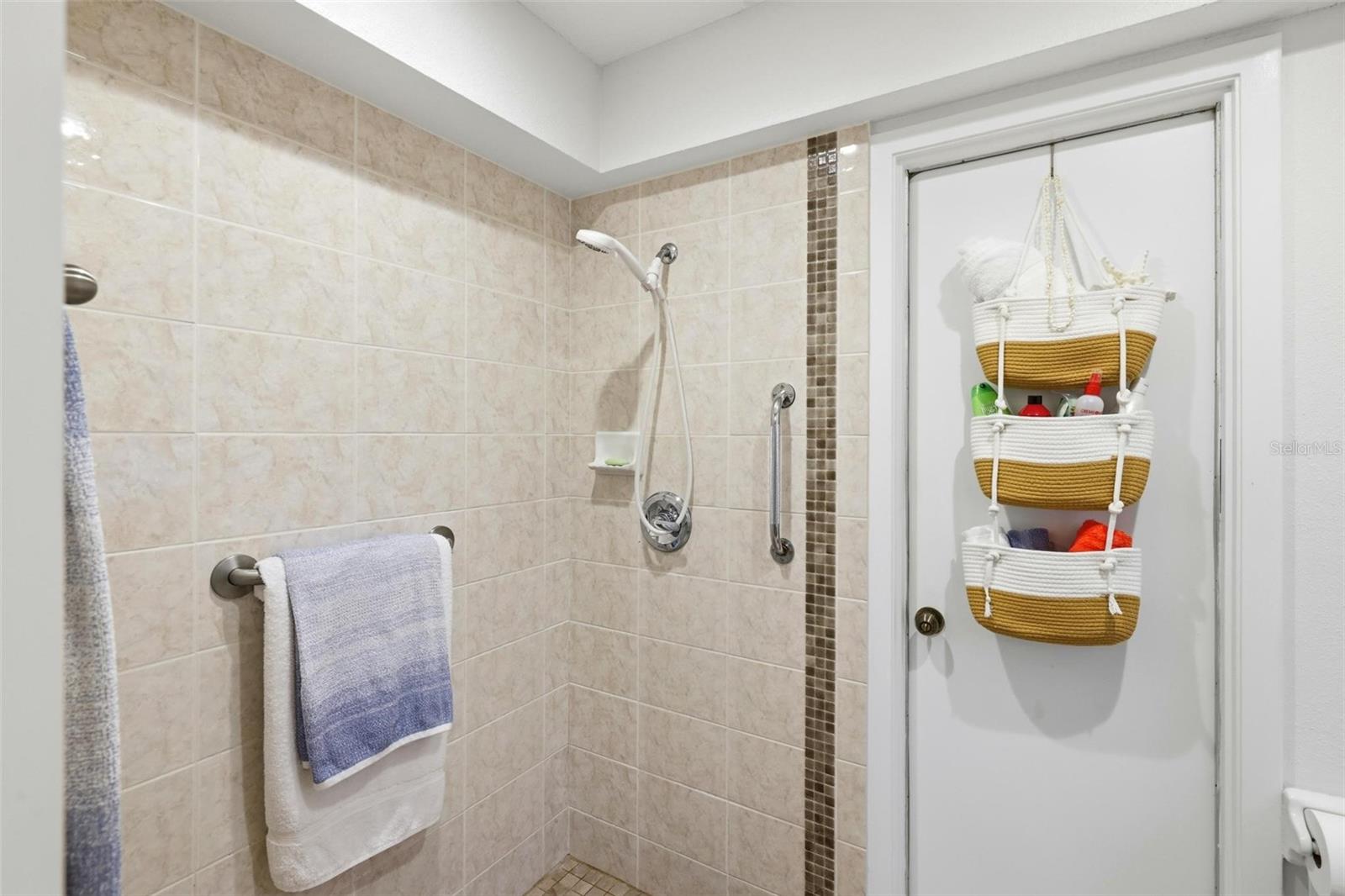 VENICE GARDENS - Residential