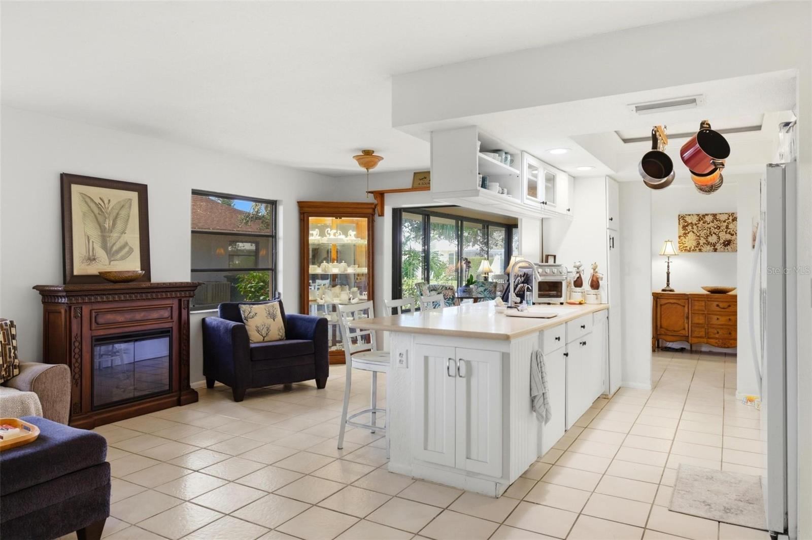 VENICE GARDENS - Residential