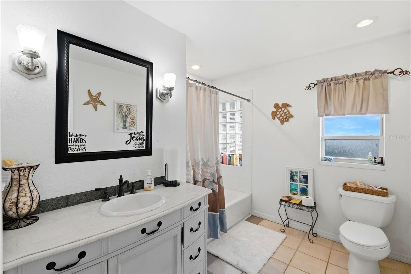 VENICE GARDENS - Residential