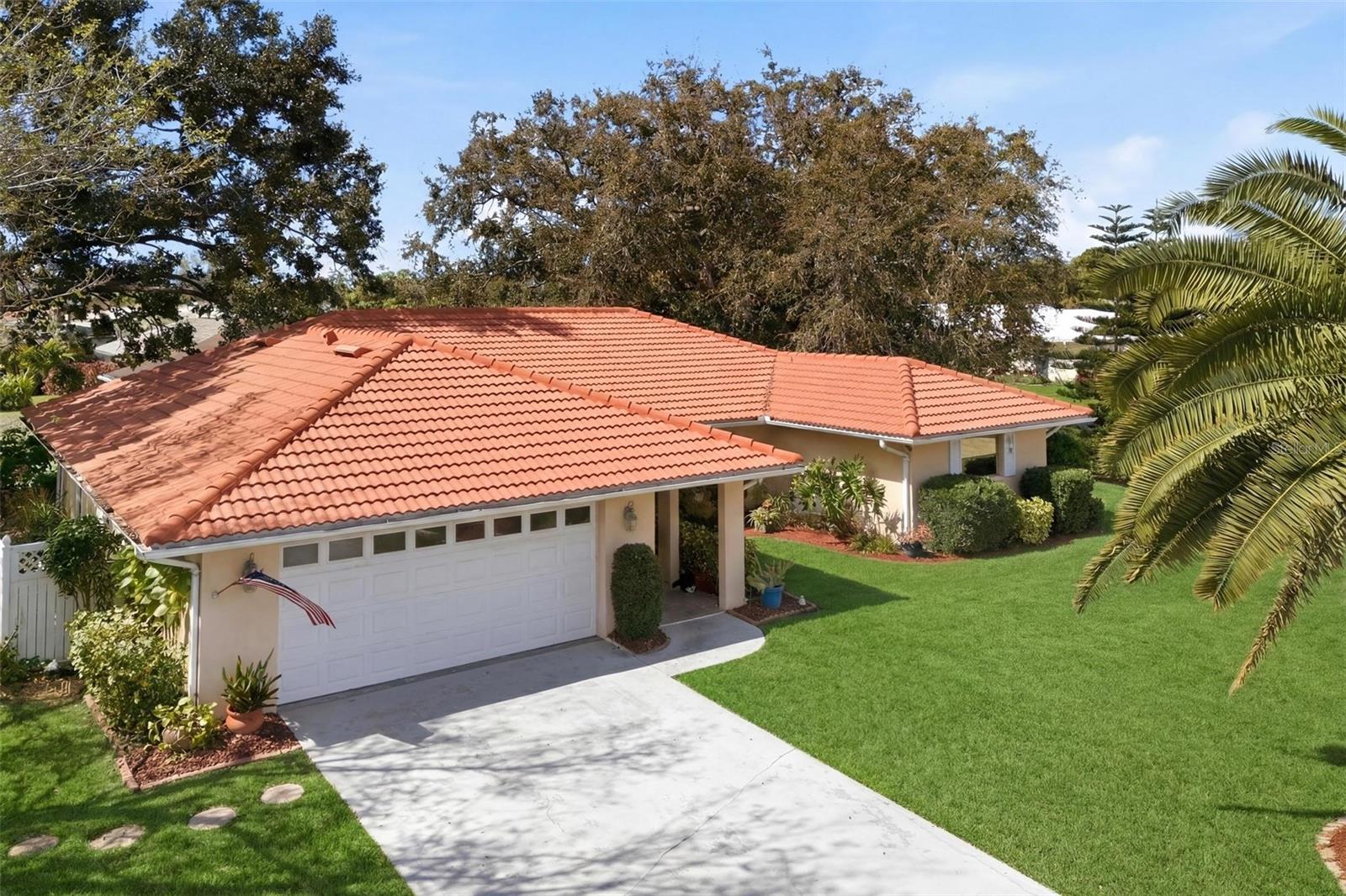 VENICE GARDENS - Residential