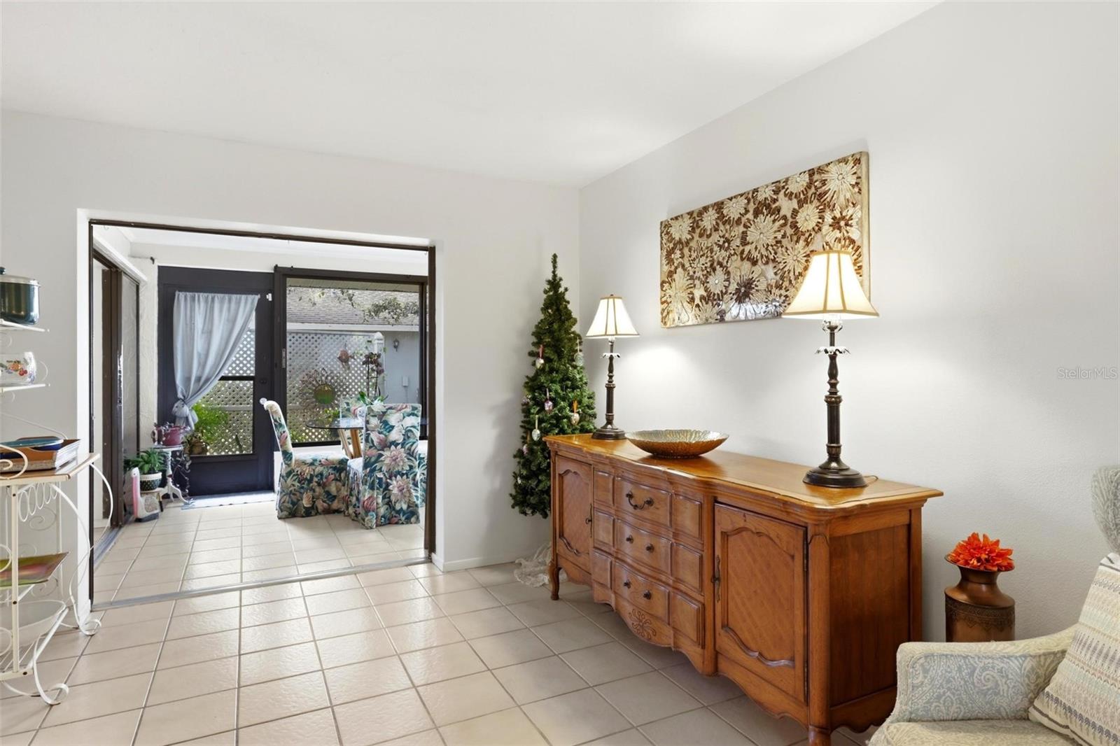 VENICE GARDENS - Residential