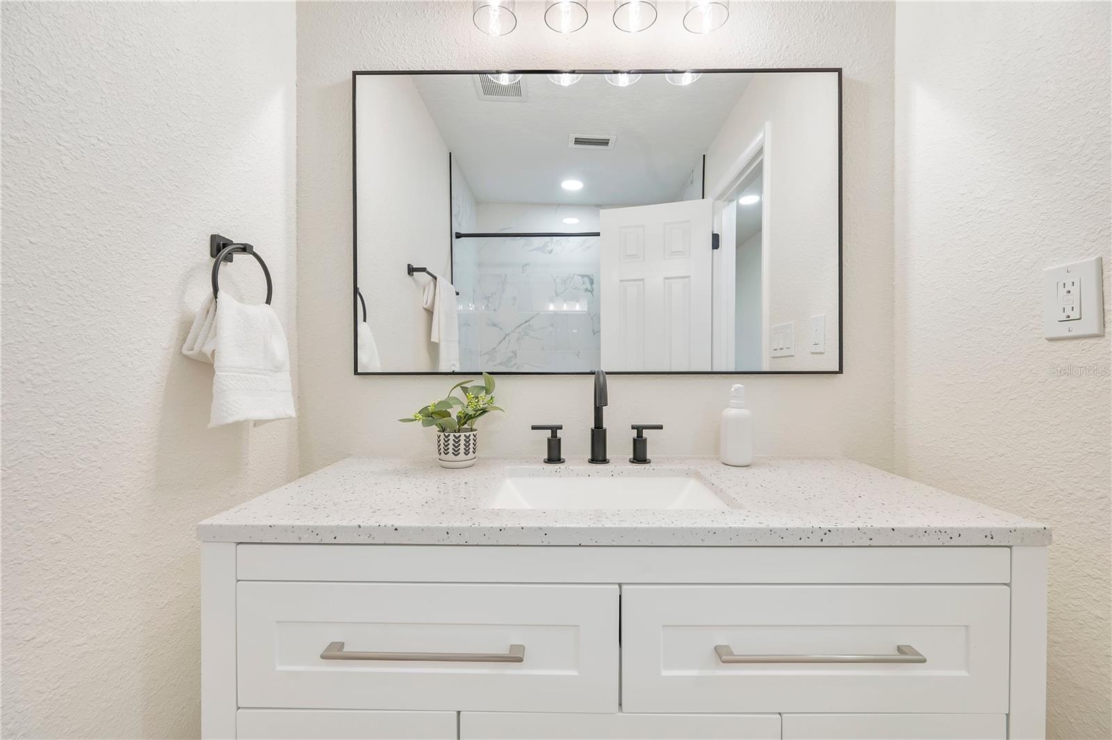 LAKE GIBSON POULTRY FARMS INC - Residential