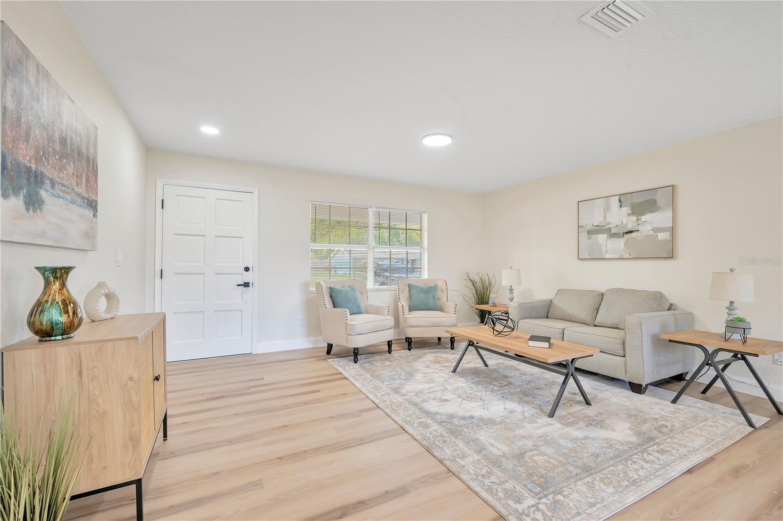 LAKE GIBSON POULTRY FARMS INC - Residential