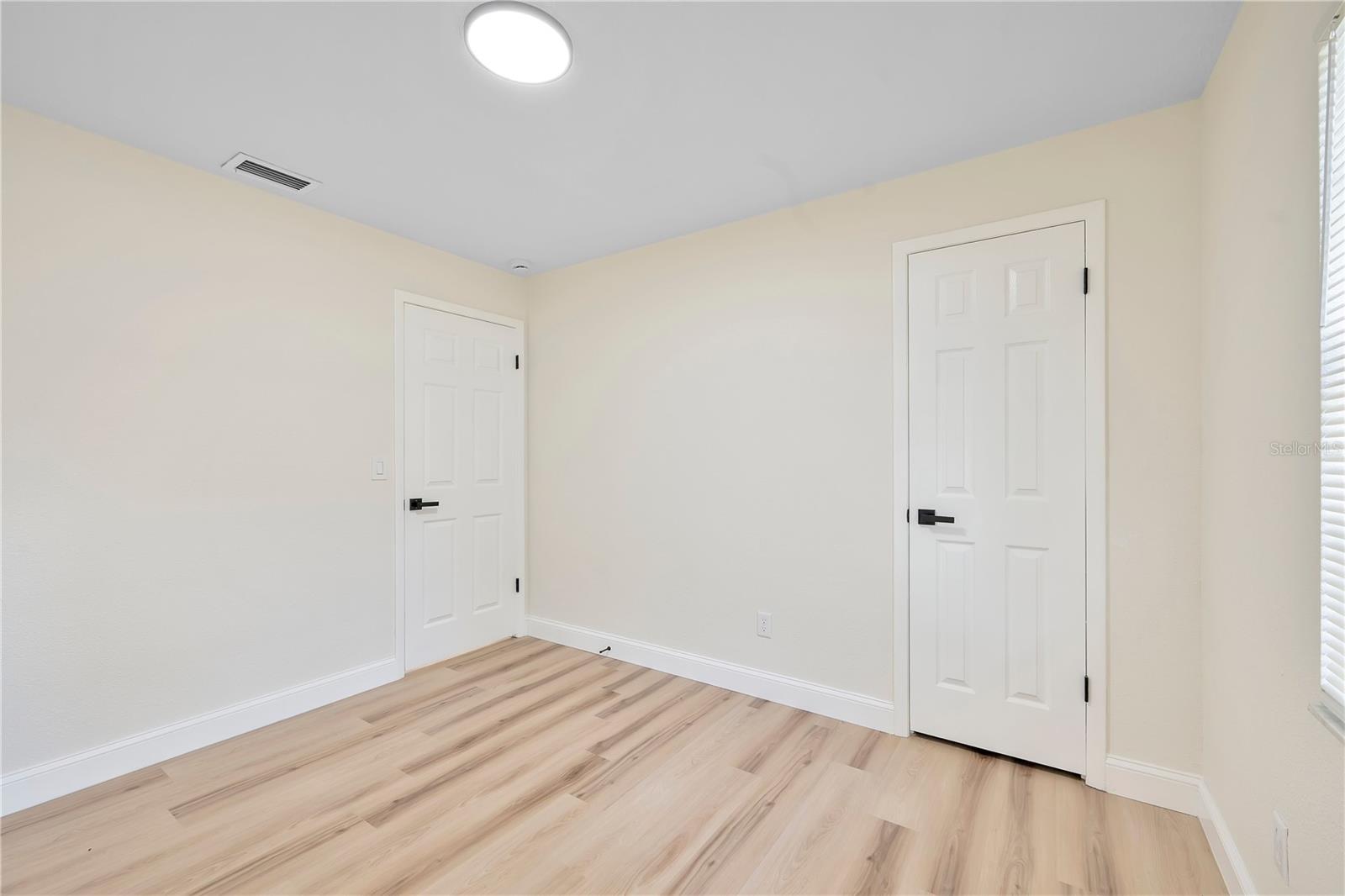 LAKE GIBSON POULTRY FARMS INC - Residential